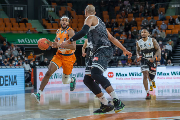 具针对性的 具针对性的