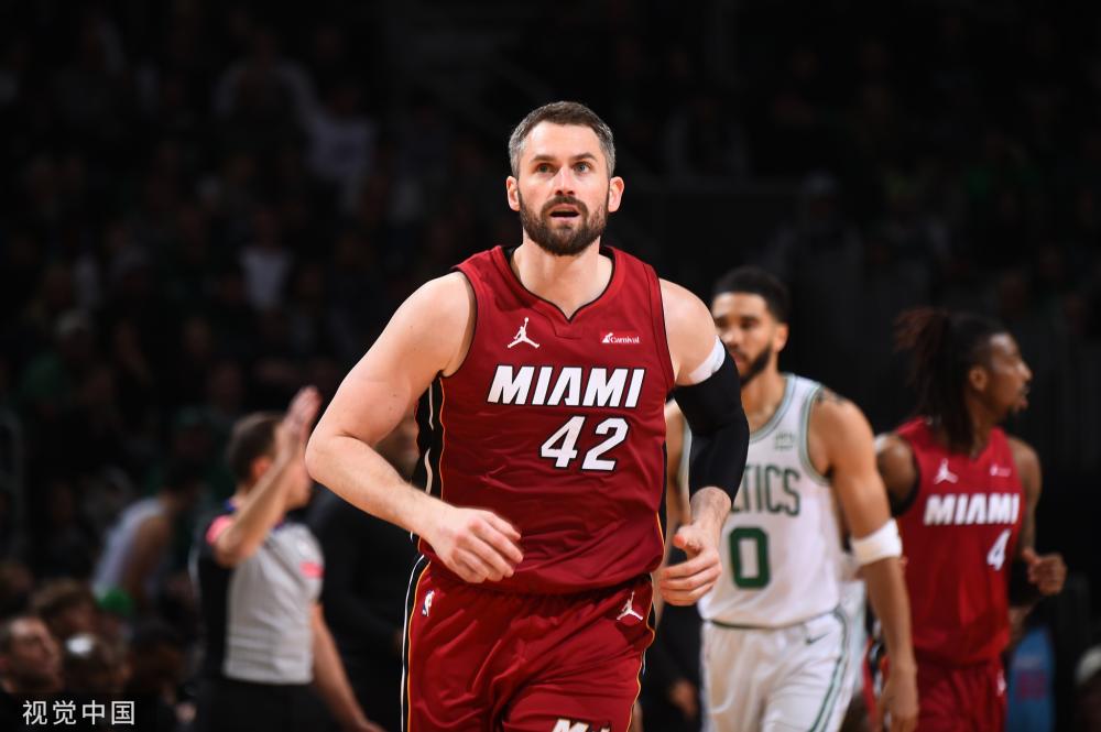 正是防守反 正是防守反